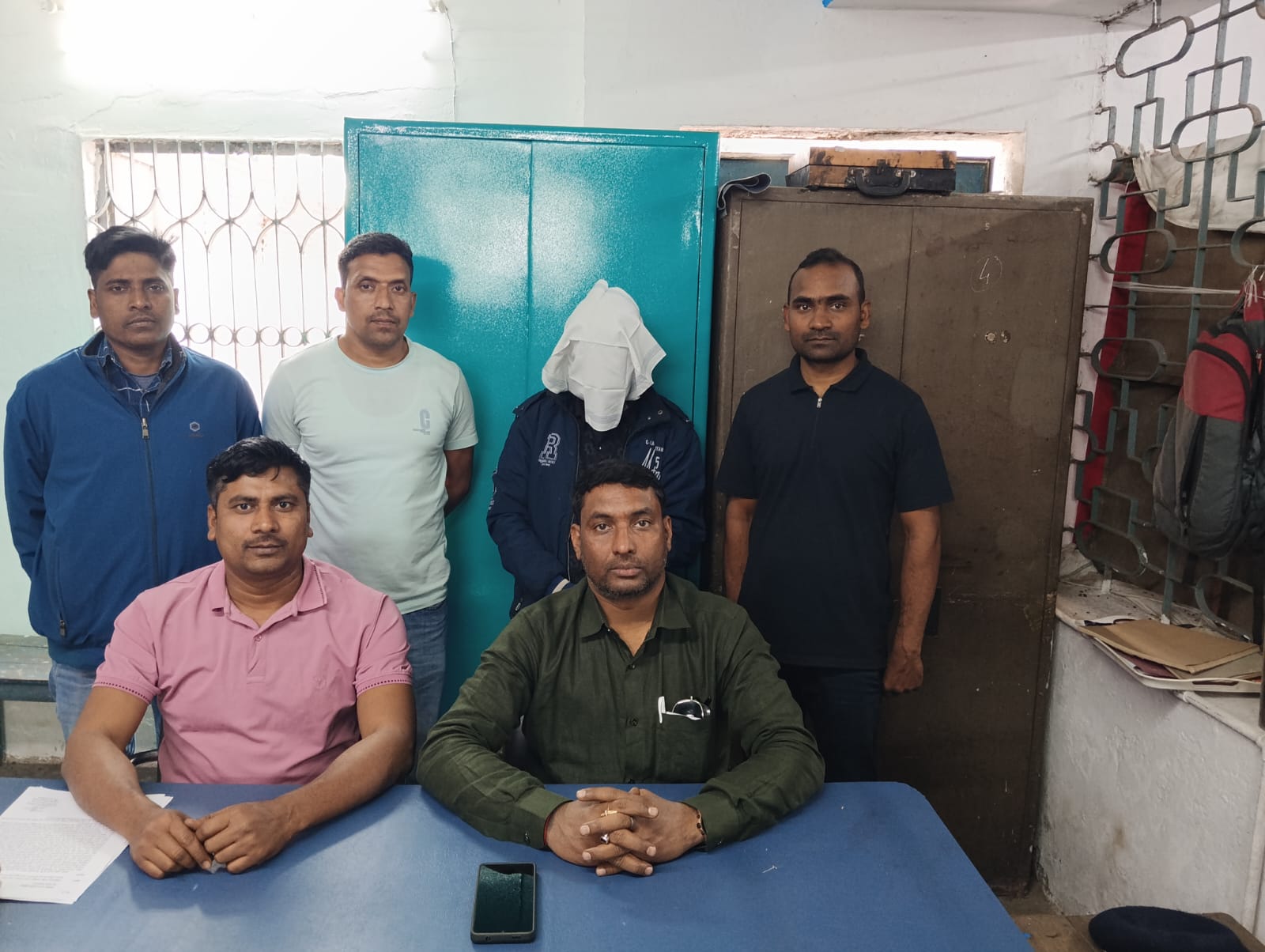 Tatanagar Railway Station : ऑपरेशन यात्री सुरक्षा में बड़ी कामयाबी, टाटानगर स्टेशन से मोबाइल चोर गिरफ्तार